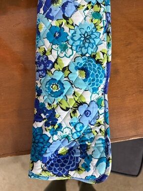 Vera Bradley hit iron sleeve